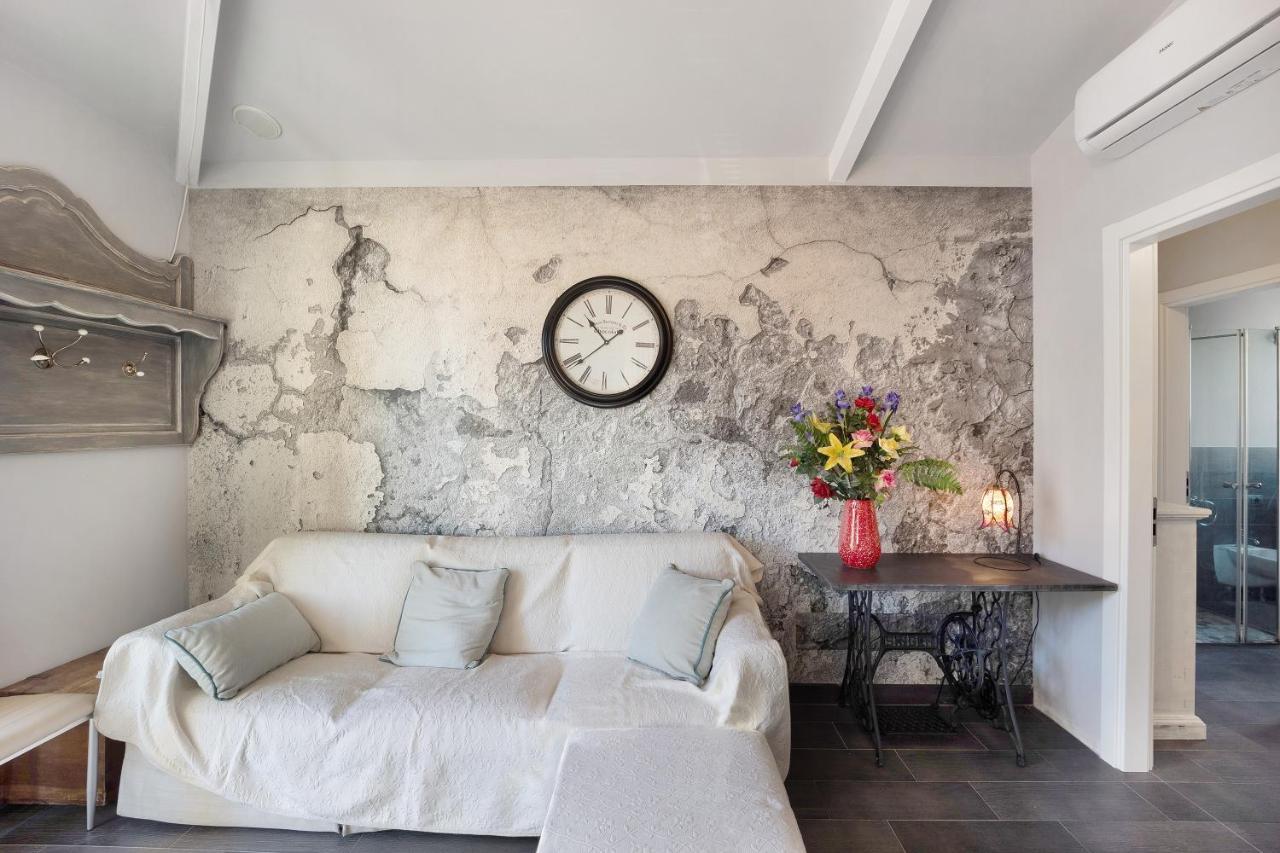Casa Girasole 600 Mt Dal Mare Apartment Imperia Exterior foto